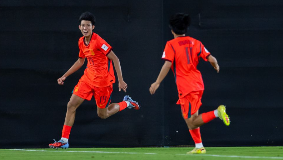 v站体育-U17国足生死战首发出炉！仅换1人，赵松源连场先发，邝兆镭仍替补